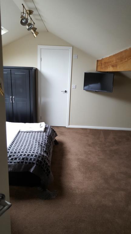 Large Single Room