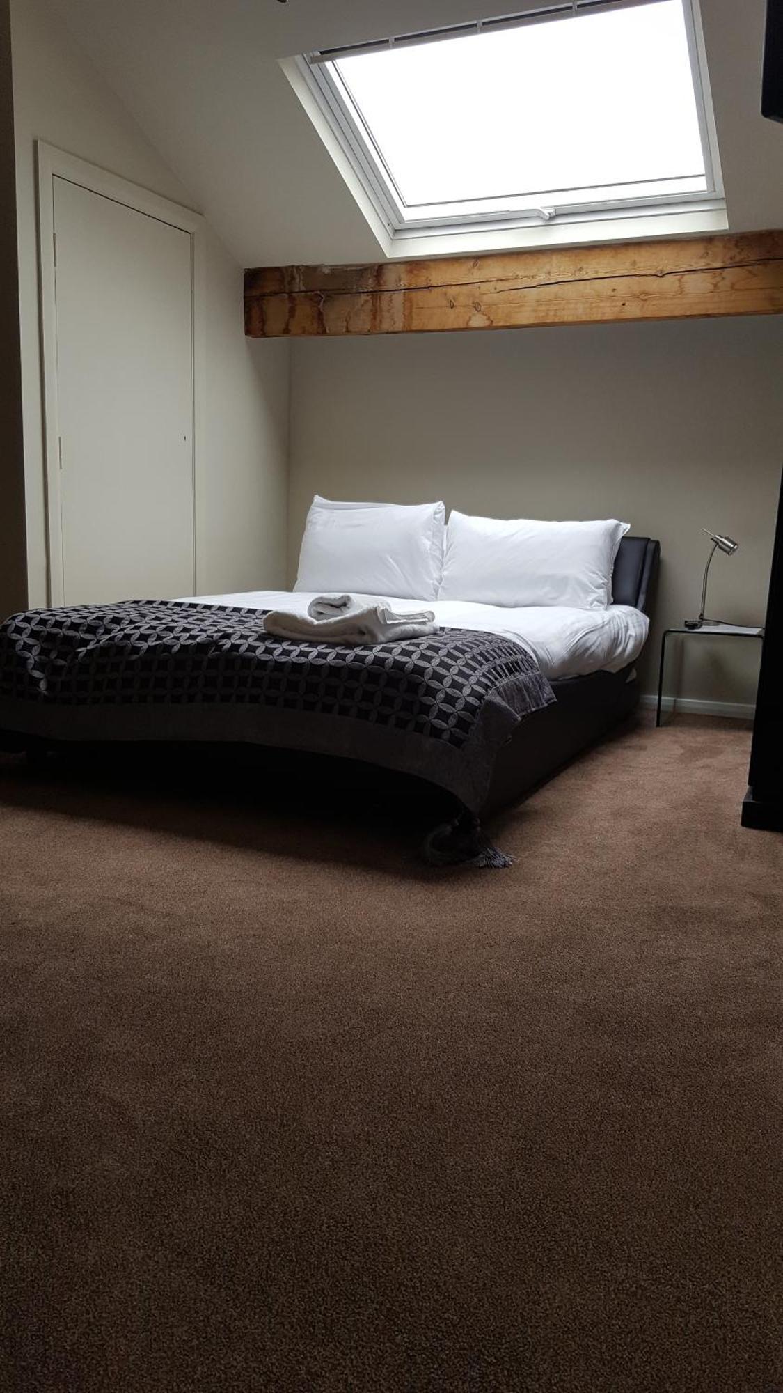 Large Single Room
