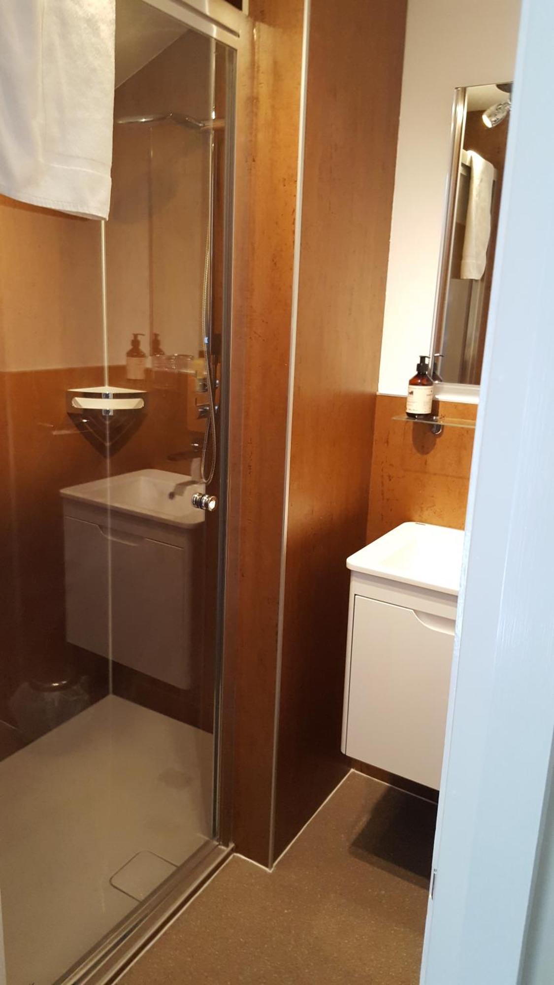 Large Single Room