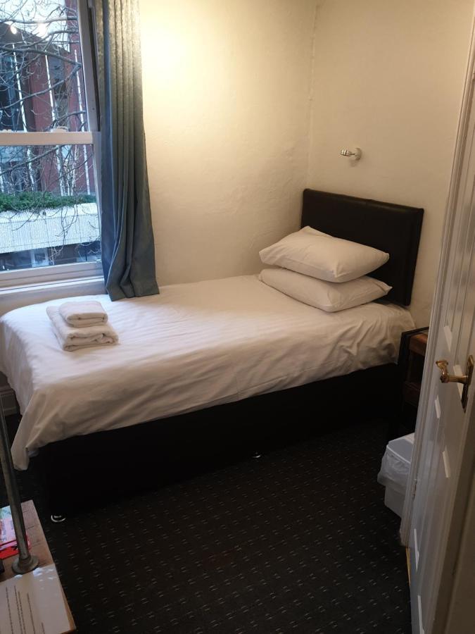 Small Single Room