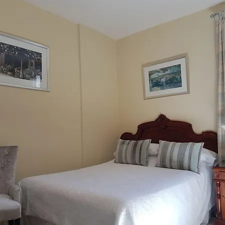 Wynnstay House-3